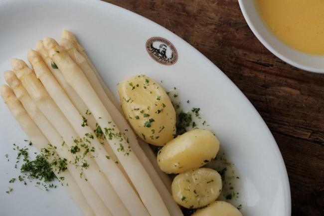 Heidelberger Kulturbrauerei Restaurant Heidelberg Altstadt Spargel essen